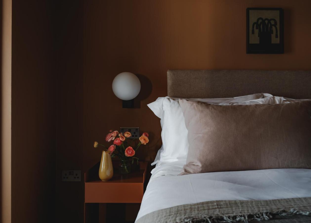 باث Leighton House - Boutique Guesthouse المظهر الخارجي الصورة A bedroom at the hotel