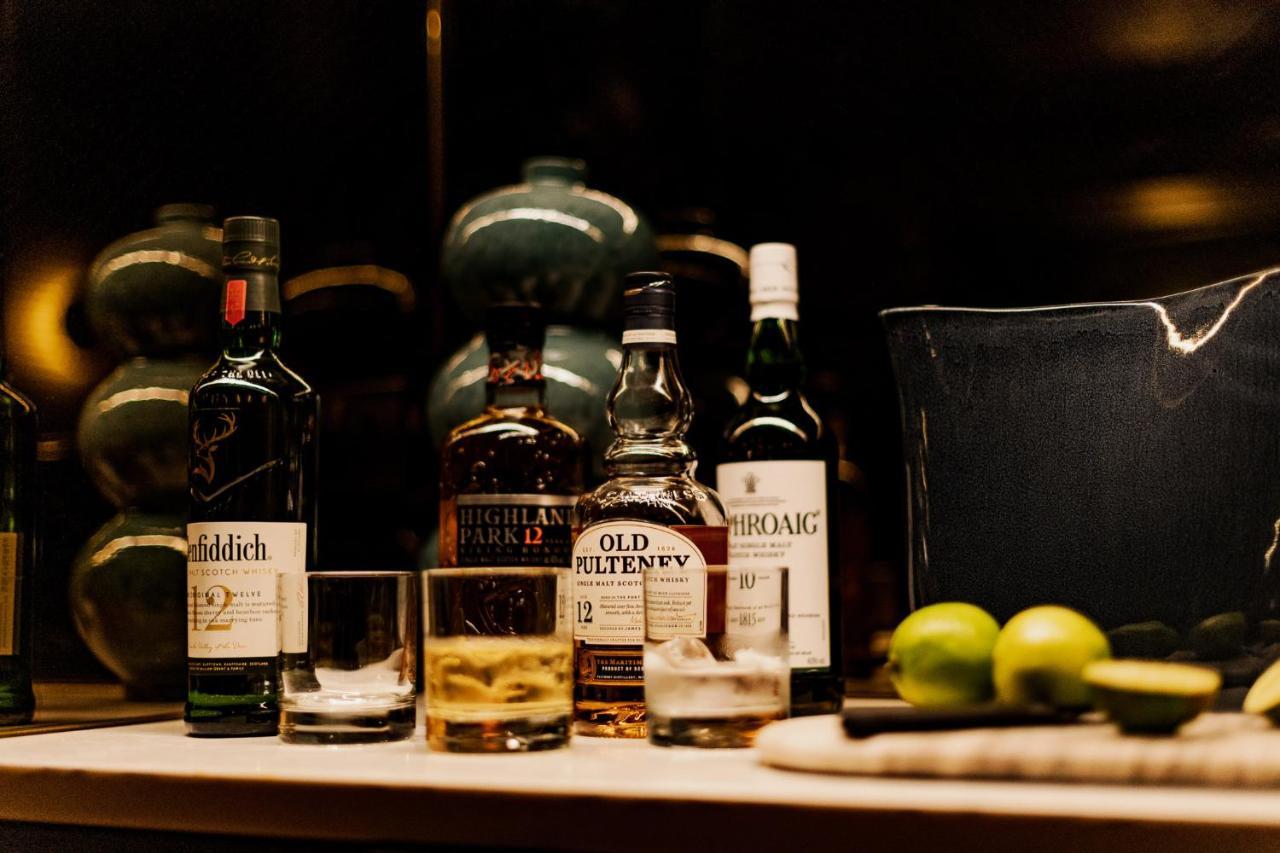 باث Leighton House - Boutique Guesthouse المظهر الخارجي الصورة Single malt Scotch whisky