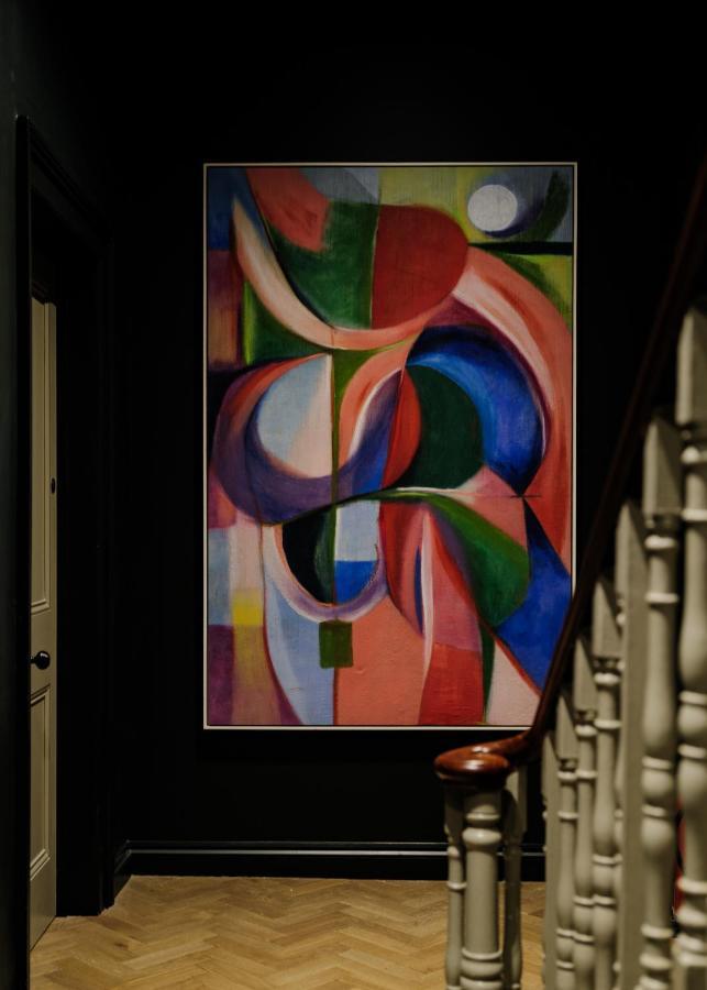 باث Leighton House - Boutique Guesthouse المظهر الخارجي الصورة Painting by the artist