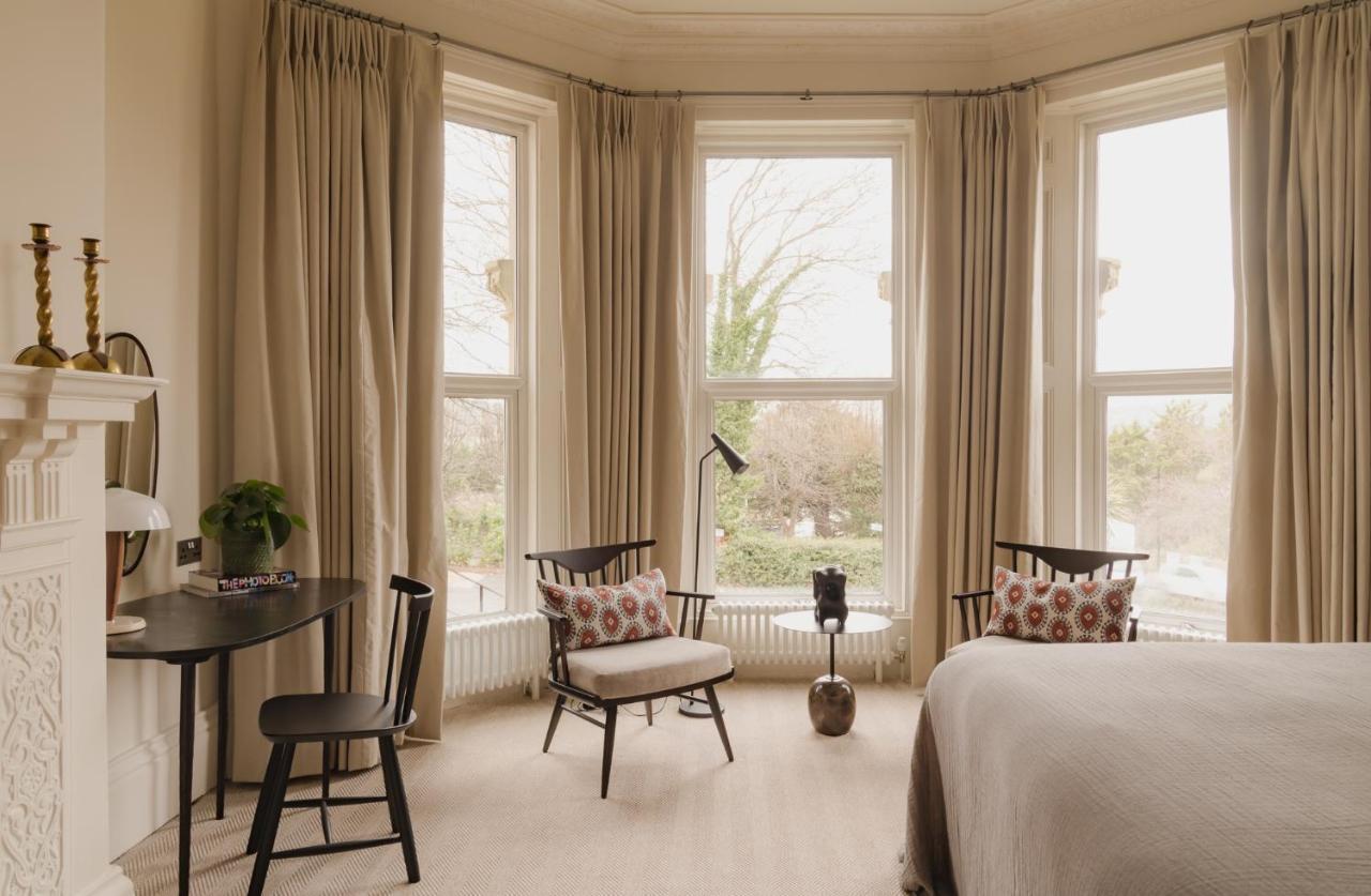 باث Leighton House - Boutique Guesthouse المظهر الخارجي الصورة A bedroom at the Inn
