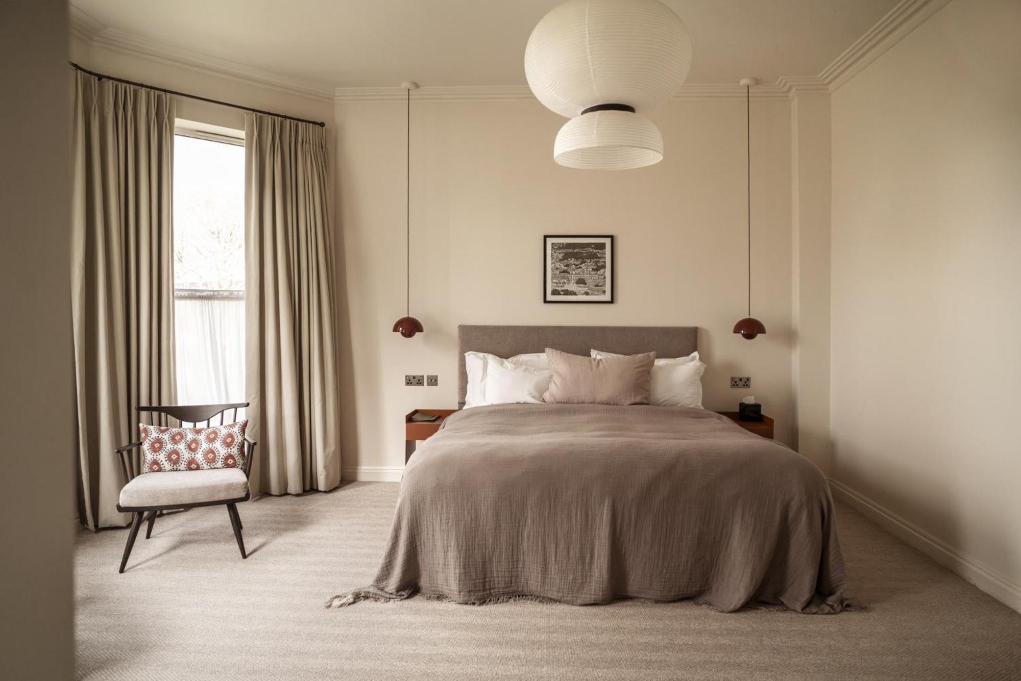 باث Leighton House - Boutique Guesthouse المظهر الخارجي الصورة A bedroom at the hotel