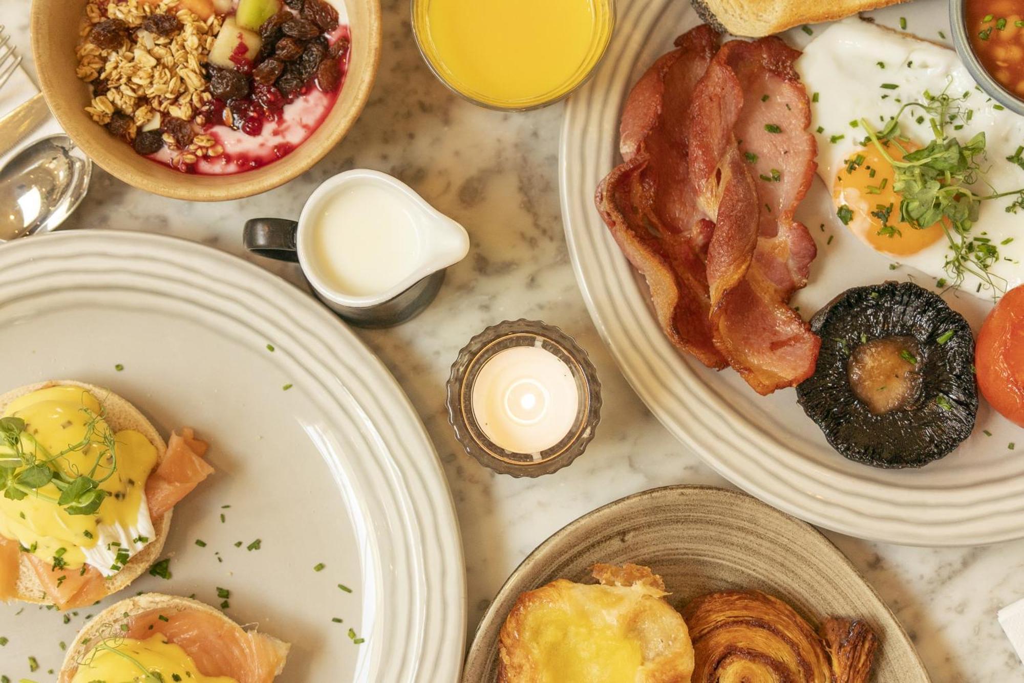 باث Leighton House - Boutique Guesthouse المظهر الخارجي الصورة A full English breakfast