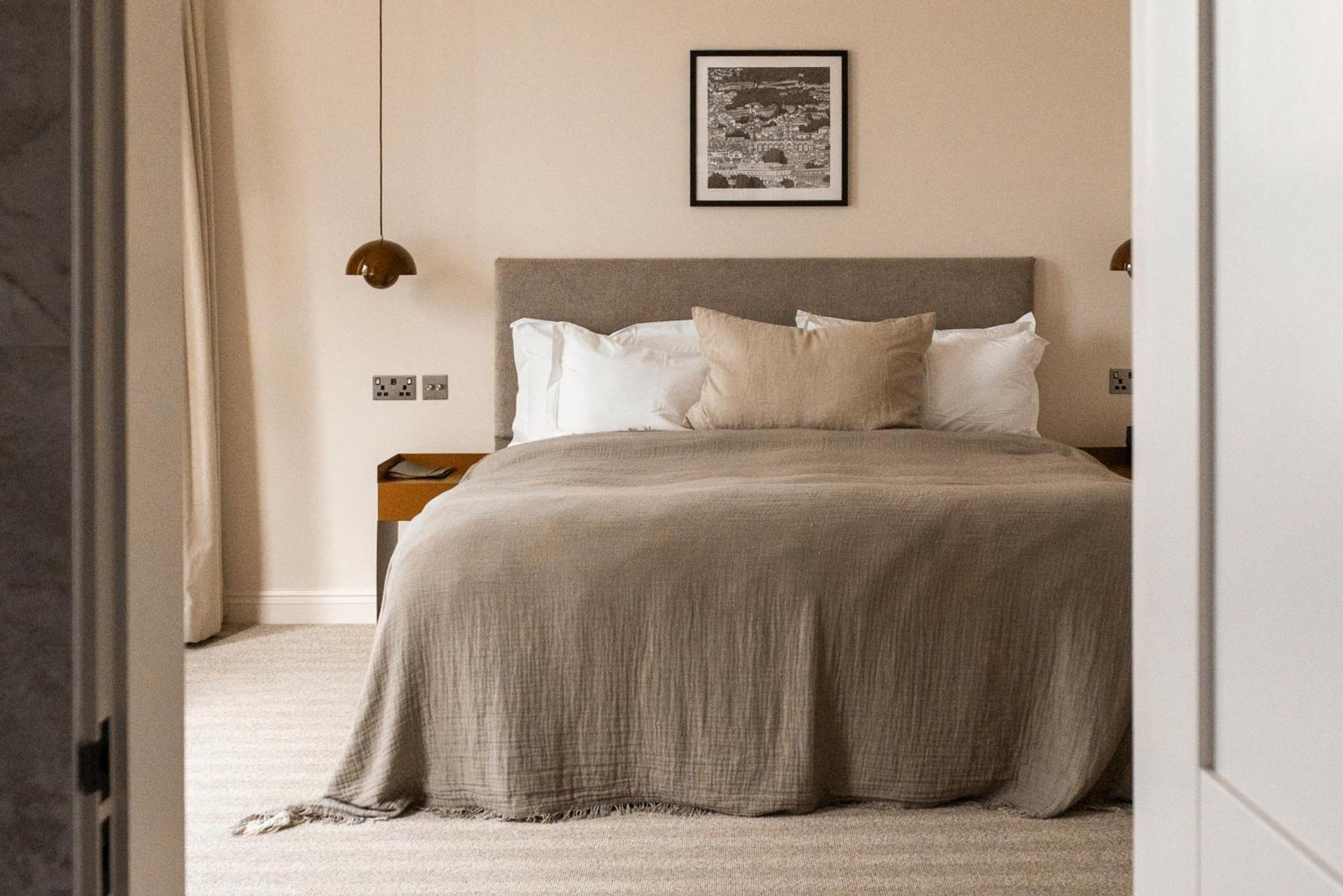 باث Leighton House - Boutique Guesthouse المظهر الخارجي الصورة A bedroom