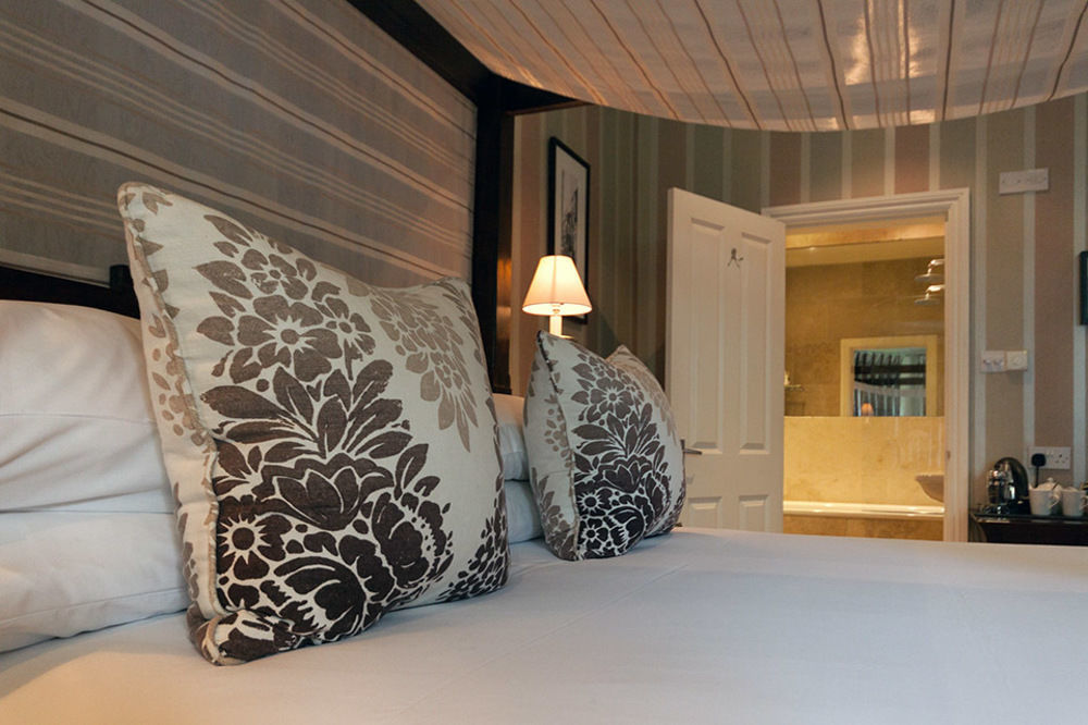باث Leighton House - Boutique Guesthouse المظهر الخارجي الصورة A bedroom at the hotel